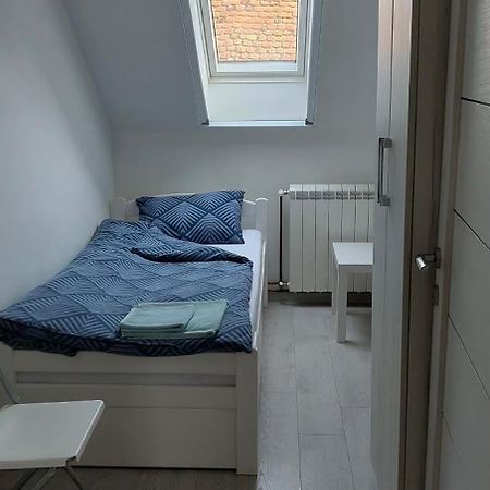 Privatna Soba Dusan Surčin Екстериор снимка
